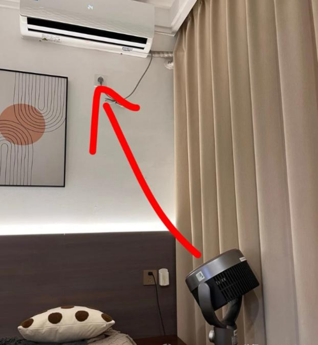 Nhiều người bật điều h&ograve;a cả ng&agrave;y nhưng kh&ocirc;ng biết: Chiếc quạt trong nh&agrave; c&ograve;n c&oacute; 4 c&ocirc;ng dụng gi&uacute;p l&agrave;m m&aacute;t hiệu quả v&agrave; tiết kiệm điện hơn - Ảnh 5.