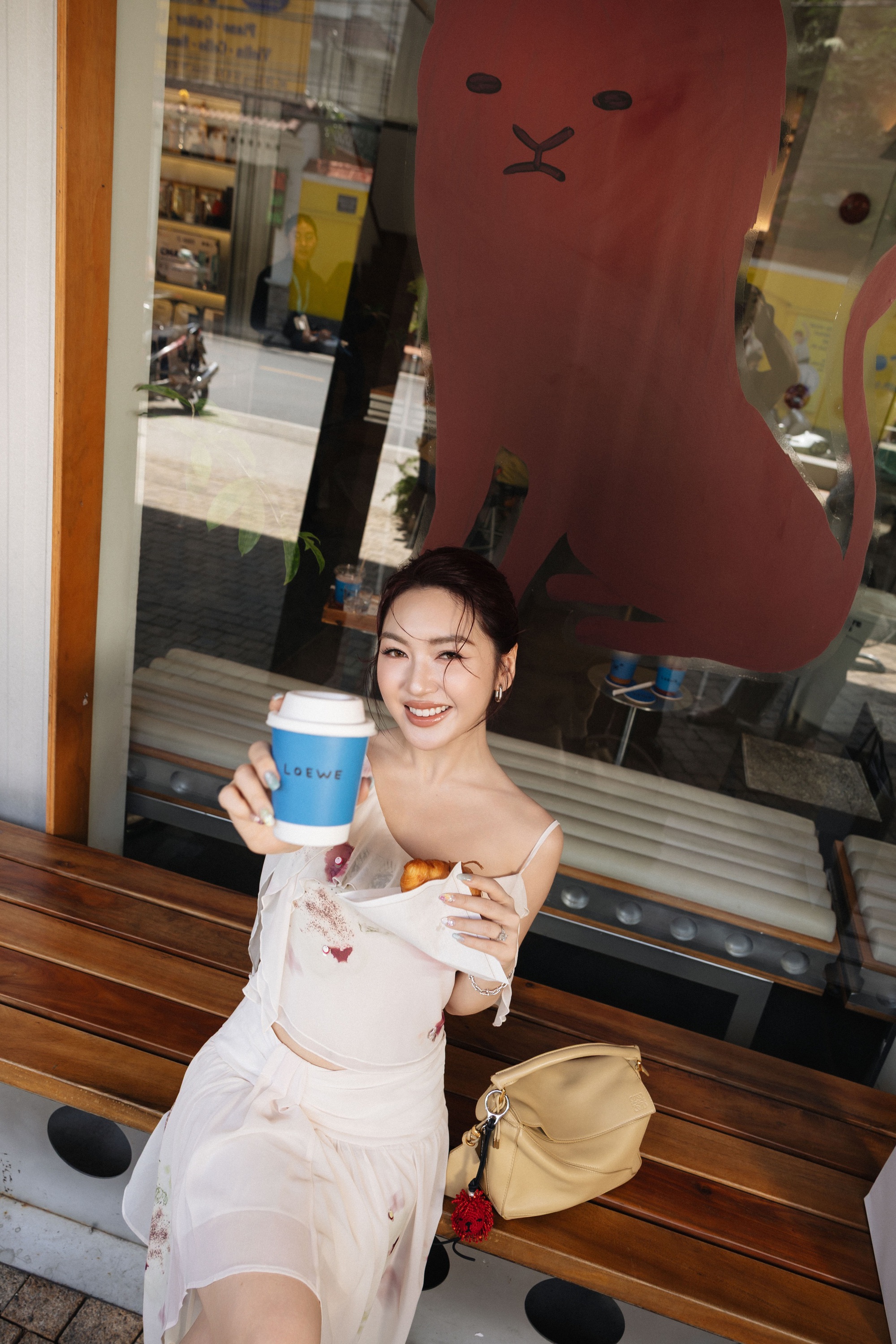 Thảo Nhi L&ecirc;, Kelbin Lei v&agrave; d&agrave;n fashionista c&ugrave;ng check-in kh&ocirc;ng gian đặc biệt mừng 180 năm LOEWE - Ảnh 10.