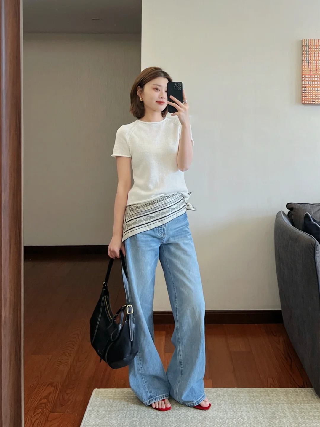 Quần jeans: Ai cũng c&ocirc;ng nhận l&agrave; ch&uacute;ng chưa từng lỗi thời suốt nhiều thập kỷ - Ảnh 4.