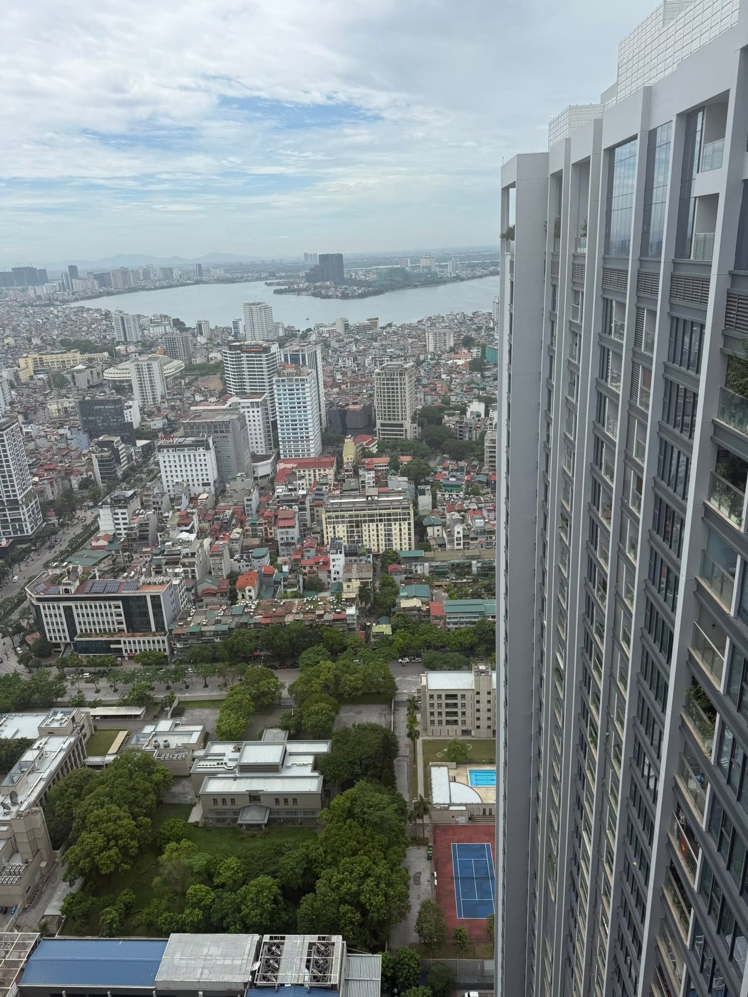 Căn hộ Mai Phương Th&uacute;y tặng em g&aacute;i: Sky villa 400 m&sup2; đắt gi&aacute; giữa l&ograve;ng H&agrave; Nội - Ảnh 1.