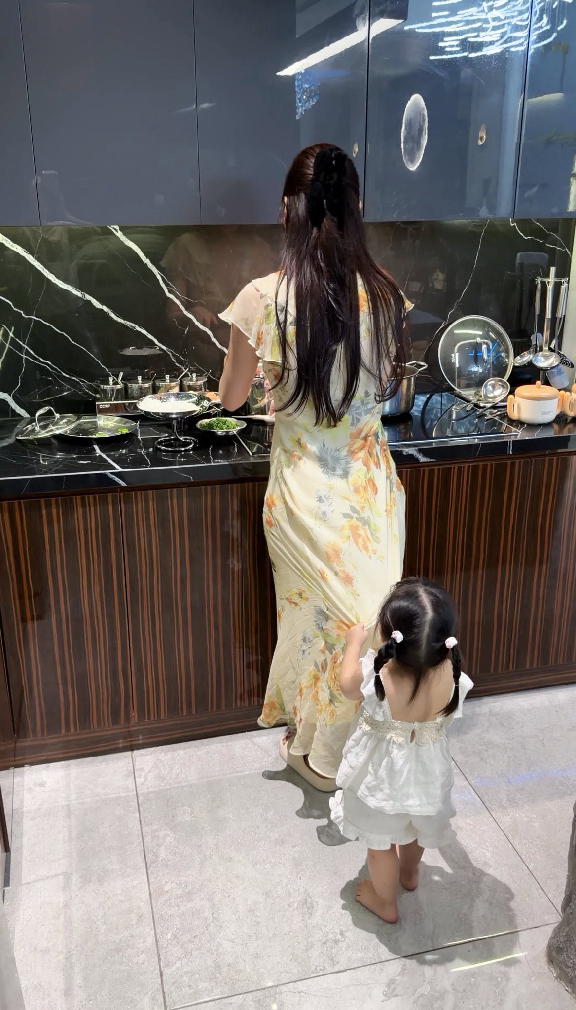 Cuộc sống Mới của Phương Oanh hậu biến cố: Những khoảnh khắc đ&aacute;ng y&ecirc;u b&ecirc;n gia đ&igrave;nh - Ảnh 1.