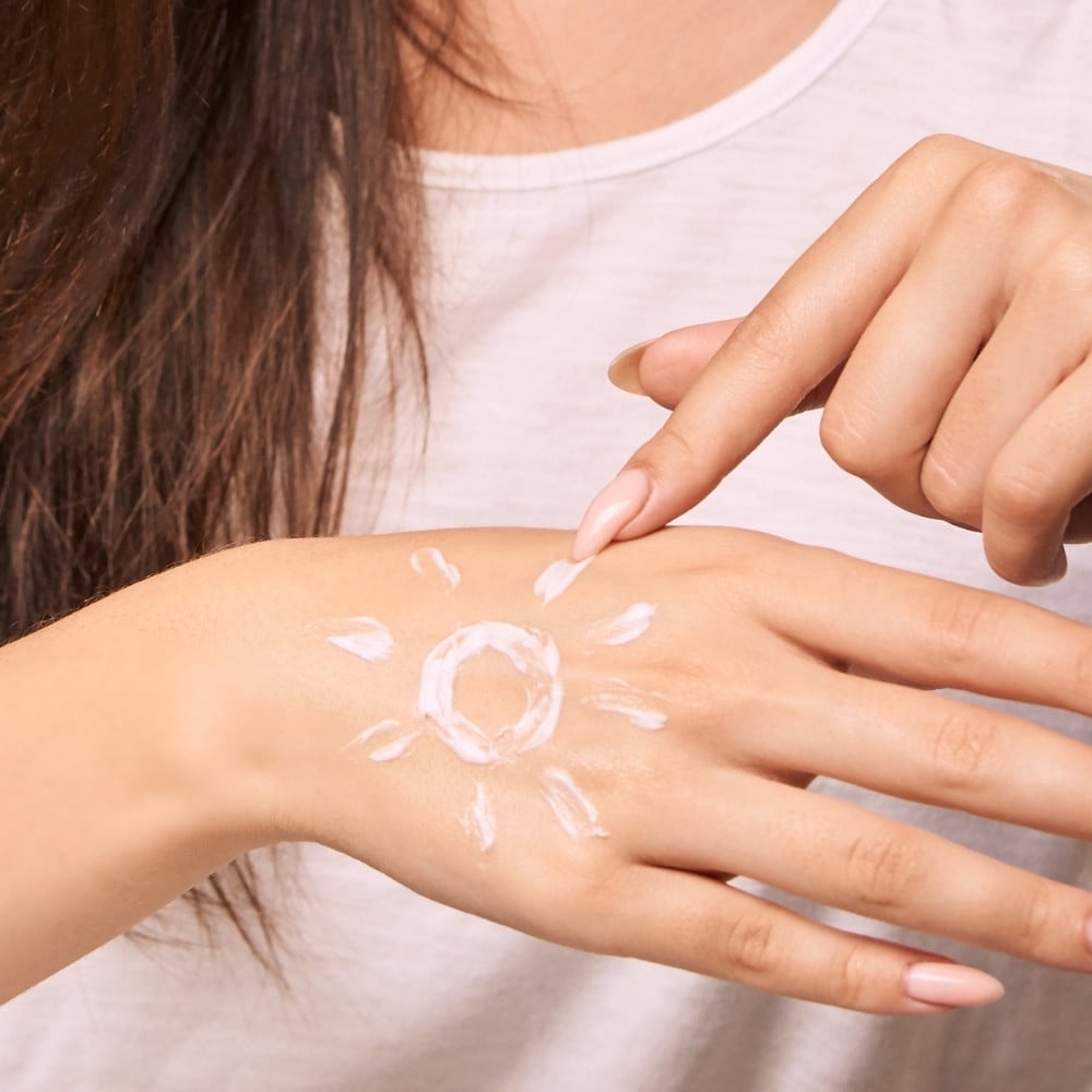 B&aacute;c sĩ chuy&ecirc;n phẫu thuật ung thư da cảnh b&aacute;o người d&ugrave;ng kem chống nắng- Ảnh 4.