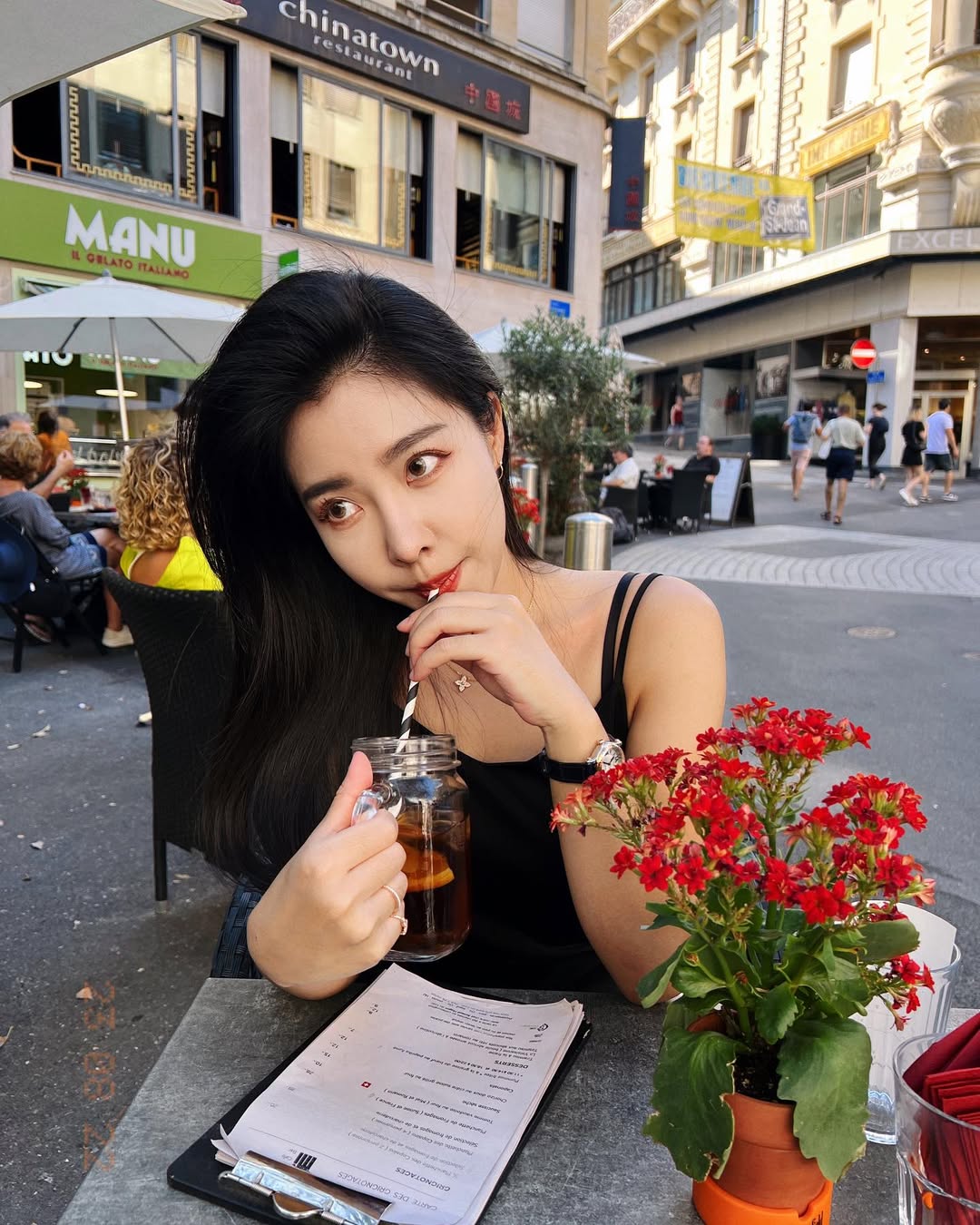 Cuộc sống đổi thay của tiếp vi&ecirc;n h&agrave;ng kh&ocirc;ng Amber sau 10 năm: Từ h&agrave;nh kh&aacute;ch đến doanh nh&acirc;n - Ảnh 6.