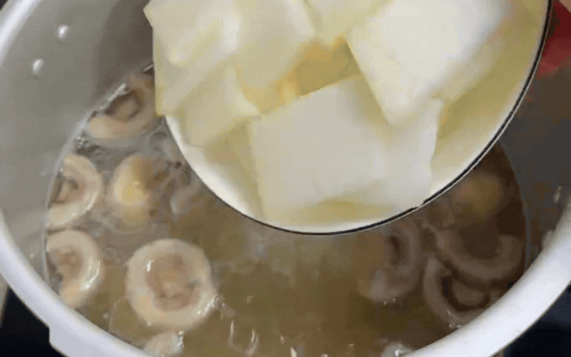 Canh b&ograve; b&iacute; đao nấm mỡ thanh m&aacute;t cho ng&agrave;y h&egrave; oi bức - Ảnh 4.