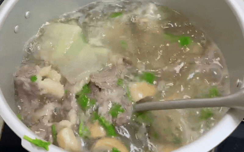 Canh b&ograve; b&iacute; đao nấm mỡ thanh m&aacute;t cho ng&agrave;y h&egrave; oi bức - Ảnh 6.