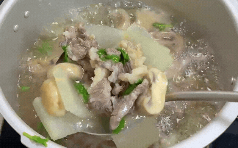 Canh b&ograve; b&iacute; đao nấm mỡ thanh m&aacute;t cho ng&agrave;y h&egrave; oi bức - Ảnh 7.