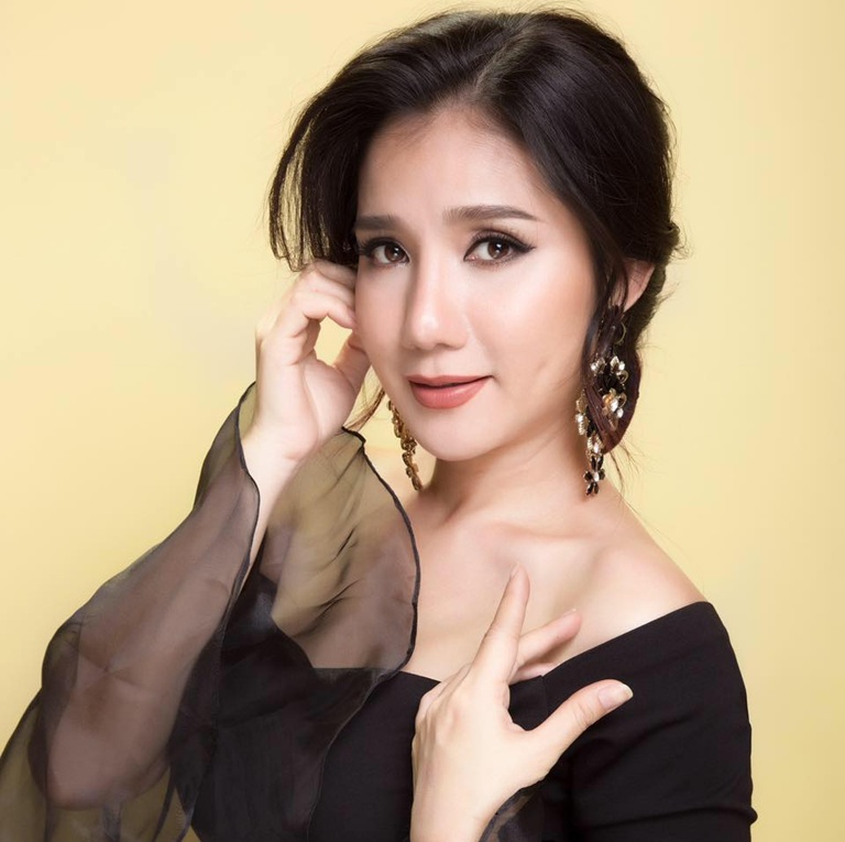 Nữ NSƯT l&agrave; mẹ đơn th&acirc;n: 