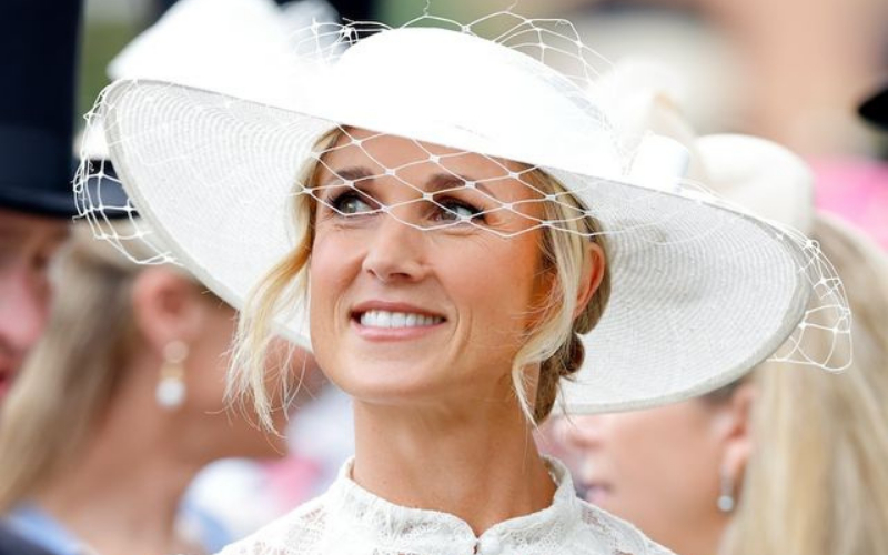 Harriet Sperling v&agrave; phong c&aacute;ch ho&agrave;ng gia: Điều m&agrave; Meghan kh&ocirc;ng thể l&agrave;m được trong năm 2026 - Ảnh 3.