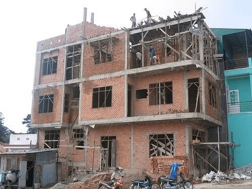 Quy định nh&agrave; ở 2026: C&ocirc;ng tr&igrave;nh tr&ecirc;n 7 tầng v&agrave; 2 tầng hầm cần hồ sơ thiết kế chuy&ecirc;n nghiệp - Ảnh 1.