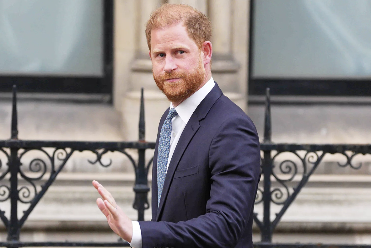 Vương tử Harry đưa Archie v&agrave; Lilibet thăm mộ C&ocirc;ng nương Diana th&aacute;ng 7 năm 2026 - Ảnh 4.