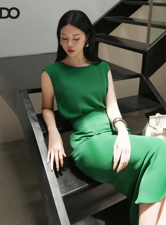 Song Hye Kyo c&oacute; kiểu &aacute;o 