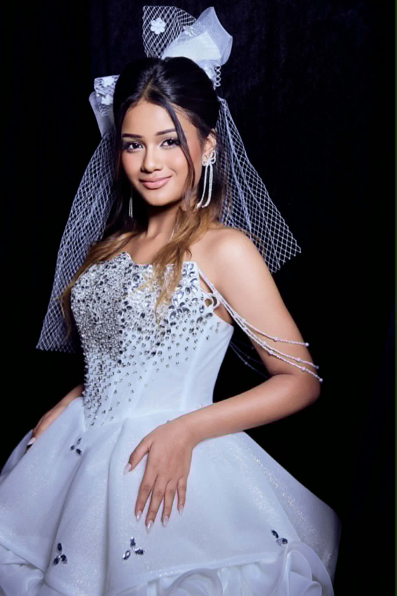 Laisha D.A.M. tỏa s&aacute;ng tại Vietnam International Fashion Week 2026: Hậu trường đầy cảm hứng - Ảnh 4.