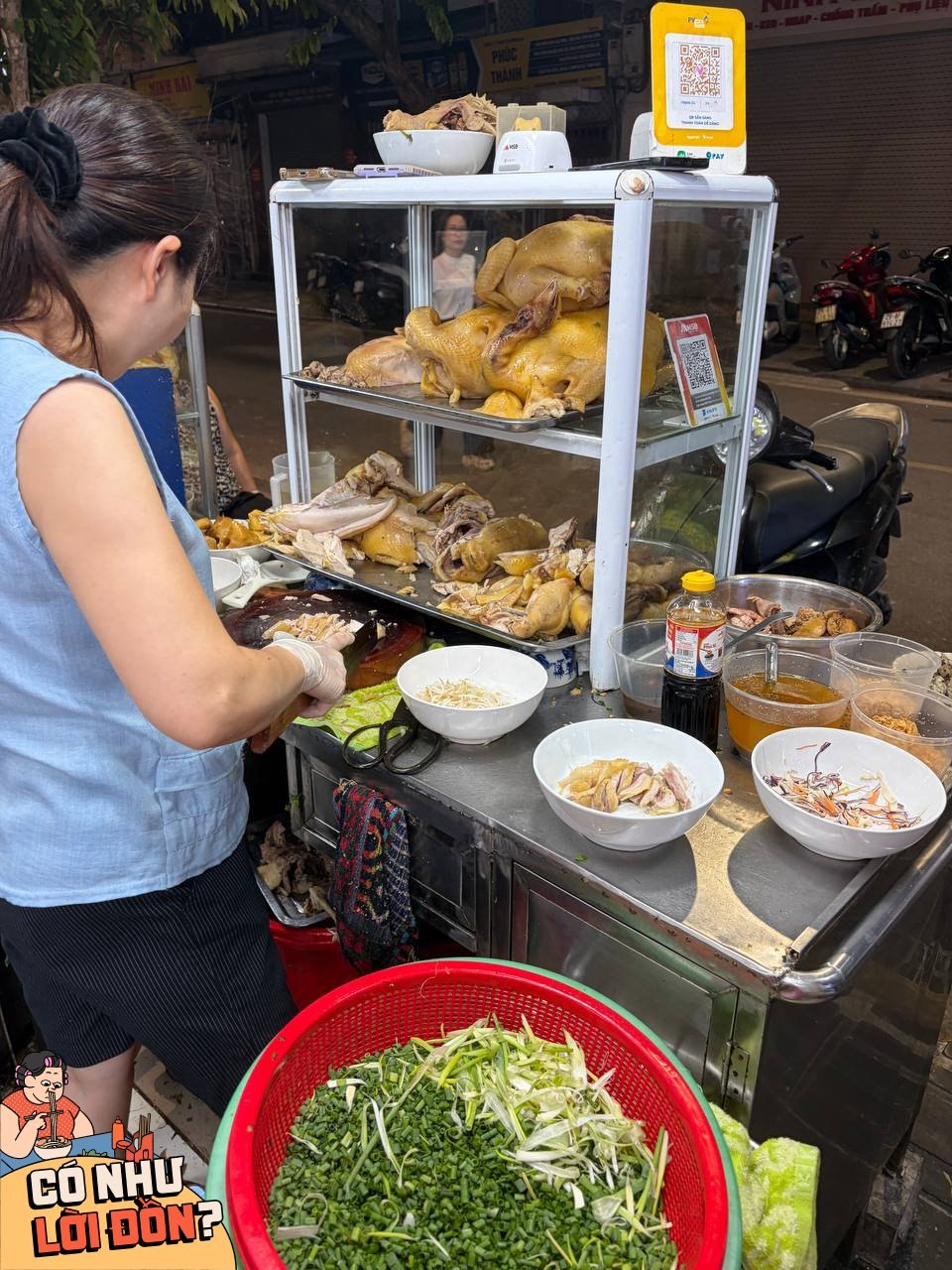 Phở g&agrave; H&agrave;ng H&ograve;m kh&ocirc;ng cần c&uacute;p Michelin vẫn thu h&uacute;t thực kh&aacute;ch đ&ocirc;ng đ&uacute;c mỗi ng&agrave;y - Ảnh 3.