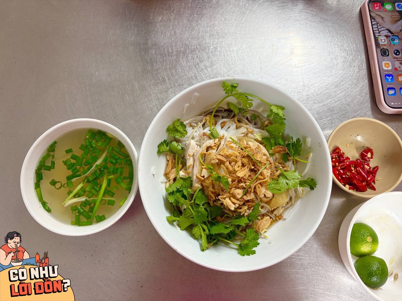 Phở g&agrave; H&agrave;ng H&ograve;m kh&ocirc;ng cần c&uacute;p Michelin vẫn thu h&uacute;t thực kh&aacute;ch đ&ocirc;ng đ&uacute;c mỗi ng&agrave;y - Ảnh 11.