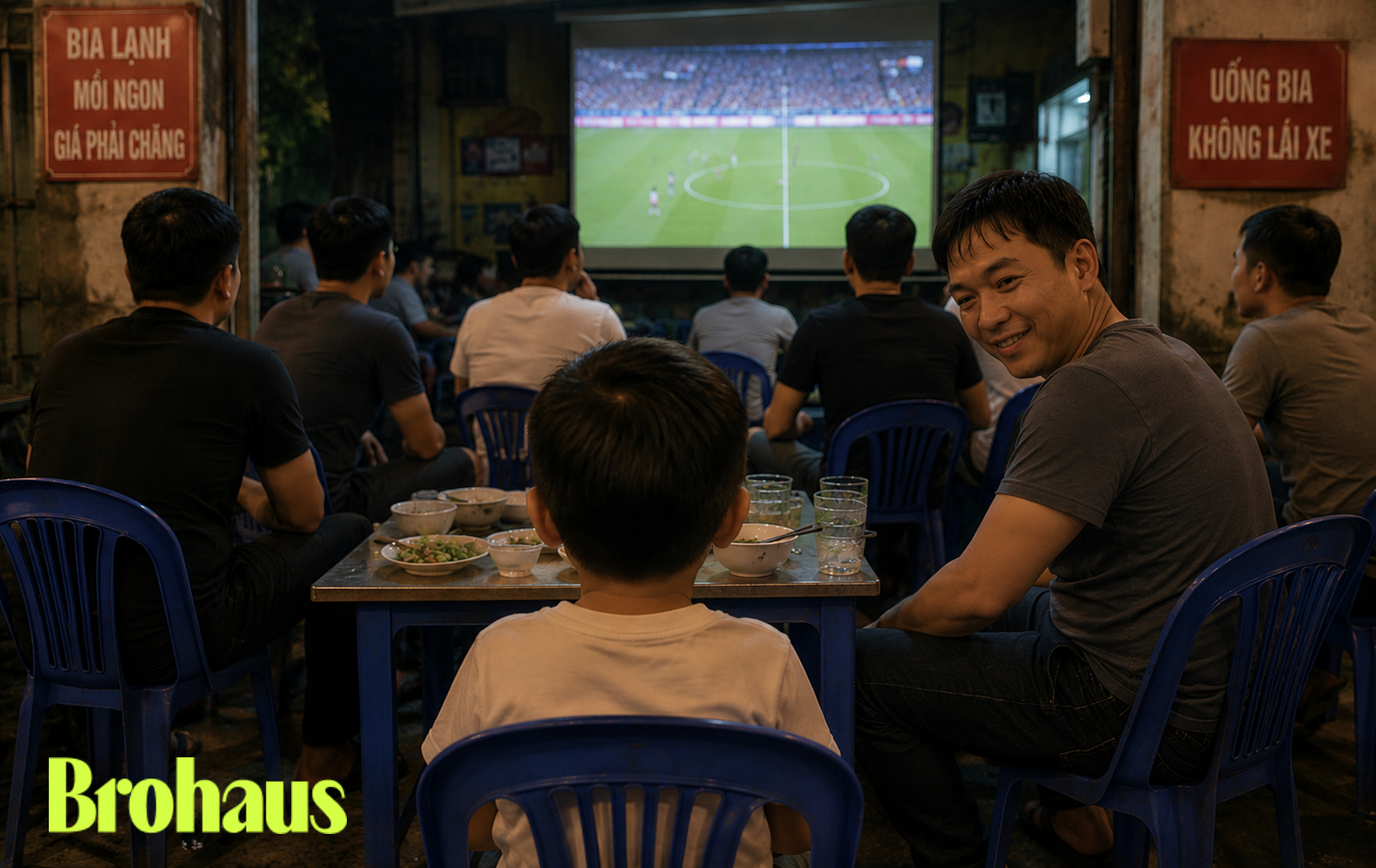 B&agrave;n nhậu c&ugrave;ng bố: Khai giảng t&igrave;nh bạn v&agrave; cảm x&uacute;c giữa cha con trong m&ugrave;a World Cup - Ảnh 1.