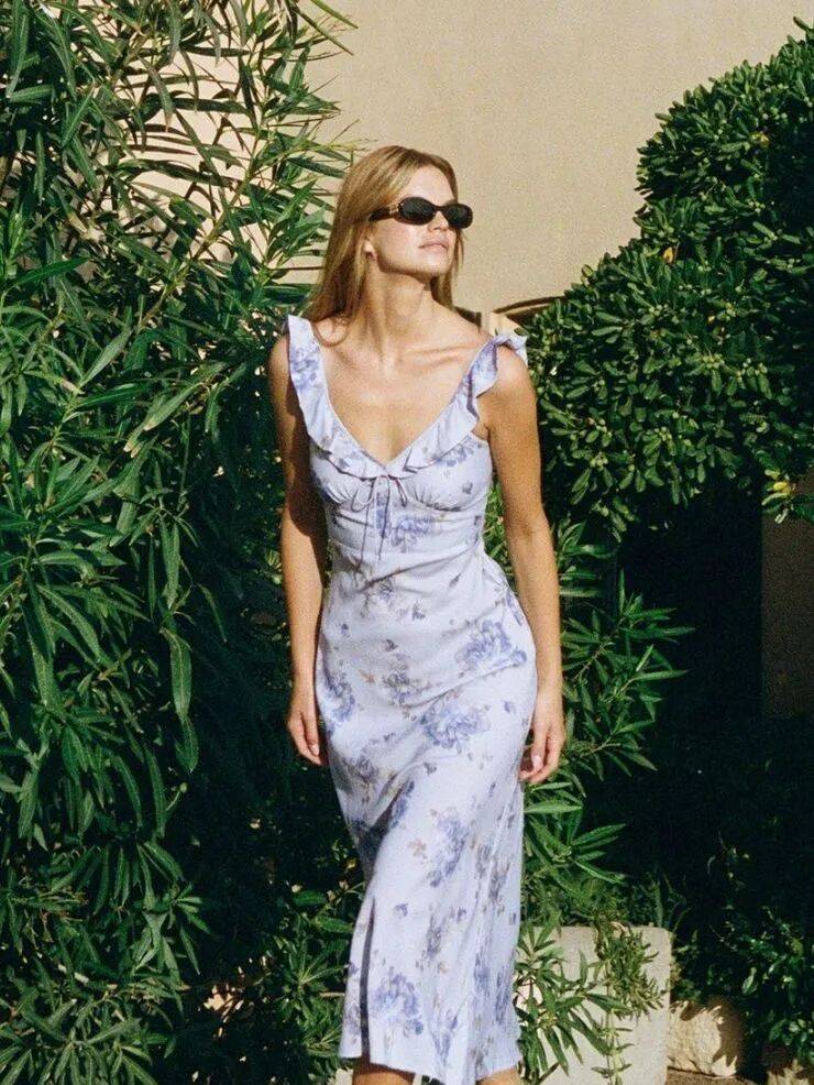 M&ugrave;a h&egrave; n&agrave;y, v&aacute;y tea dress m&agrave; phối c&ugrave;ng 