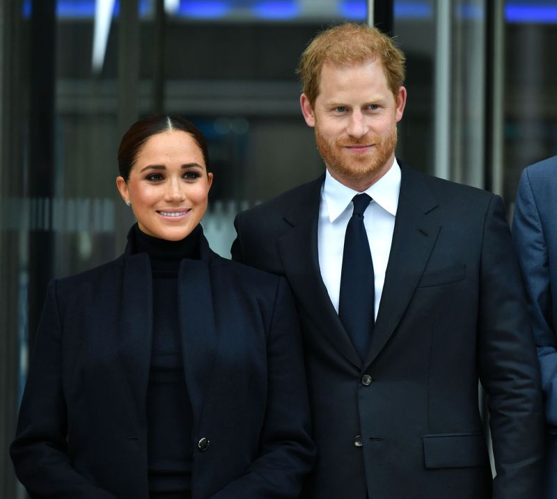 Chuyến hồi hương của vợ chồng Harry: Toan t&iacute;nh v&agrave; những kỷ niệm thi&ecirc;ng li&ecirc;ng - Ảnh 1.