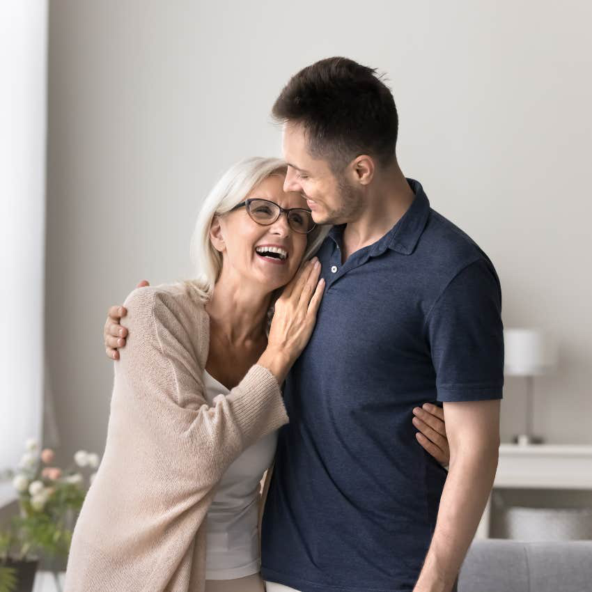 Cuộc tr&ograve; chuyện về chăm s&oacute;c cha mẹ gi&agrave; khiến nhiều gia đ&igrave;nh giật m&igrave;nh nh&igrave;n lại - Ảnh 2.