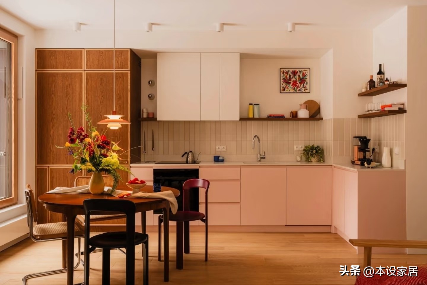Người phụ nữ 62 tuổi b&aacute;n nh&agrave; ở trung t&acirc;m th&agrave;nh phố, chuyển về căn hộ 56m&sup2; sau nghỉ hưu: Kh&ocirc;ng rộng nhưng mỗi g&oacute;c đều khiến nhiều người muốn sống chậm lại- Ảnh 9.