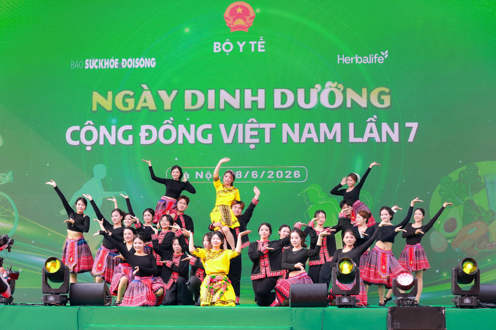 Từ cảnh b&aacute;o của WHO đến s&acirc;n chơi &lsquo;Ng&agrave;y Dinh dưỡng cộng đồng&rsquo;: Herbalife Việt Nam tiếp sức người trẻ x&oacute;a bỏ nạn lười vận động - Ảnh 5.