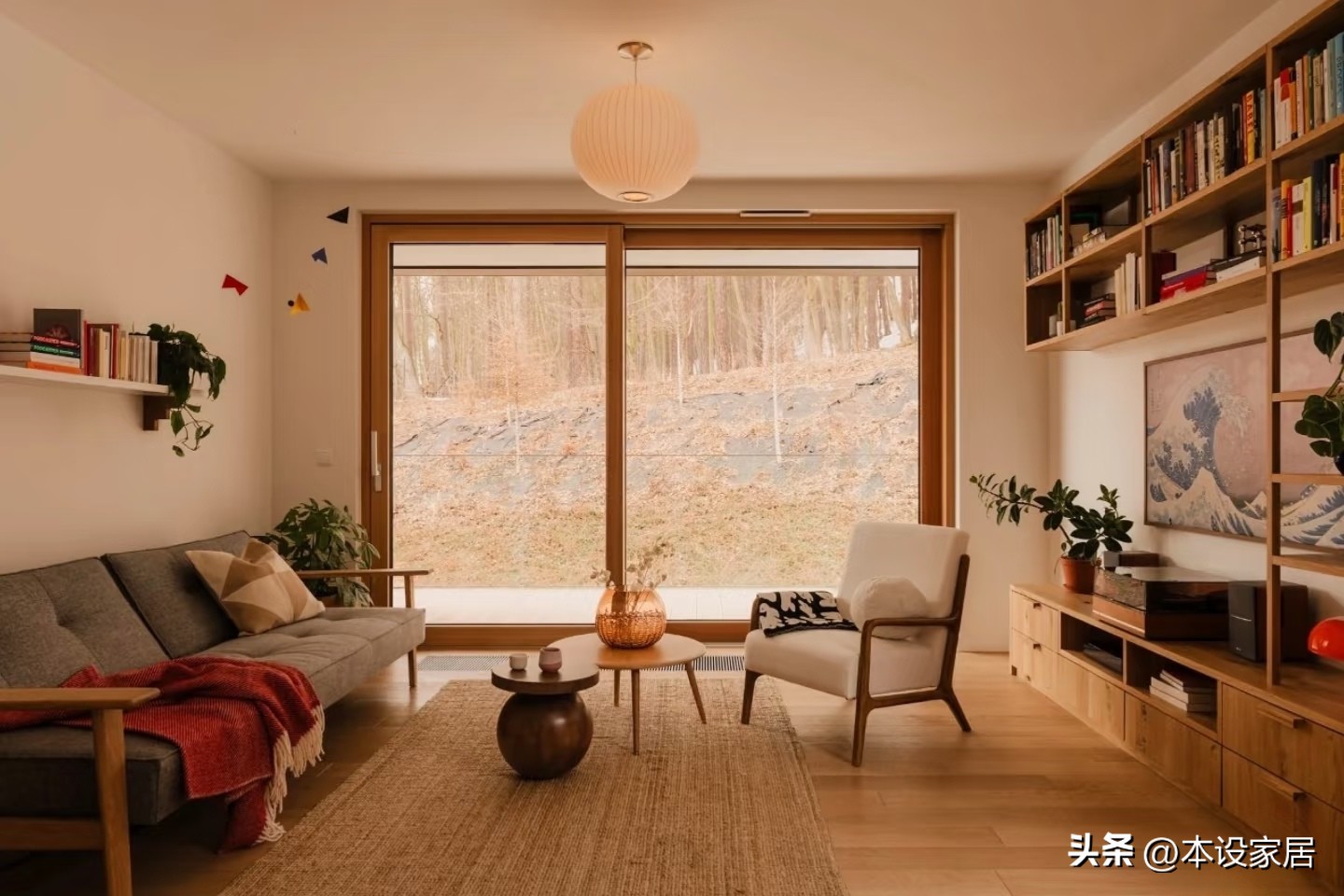 Người phụ nữ 62 tuổi b&aacute;n nh&agrave; ở trung t&acirc;m th&agrave;nh phố, chuyển về căn hộ 56m&sup2; sau nghỉ hưu: Kh&ocirc;ng rộng nhưng mỗi g&oacute;c đều khiến nhiều người muốn sống chậm lại- Ảnh 5.