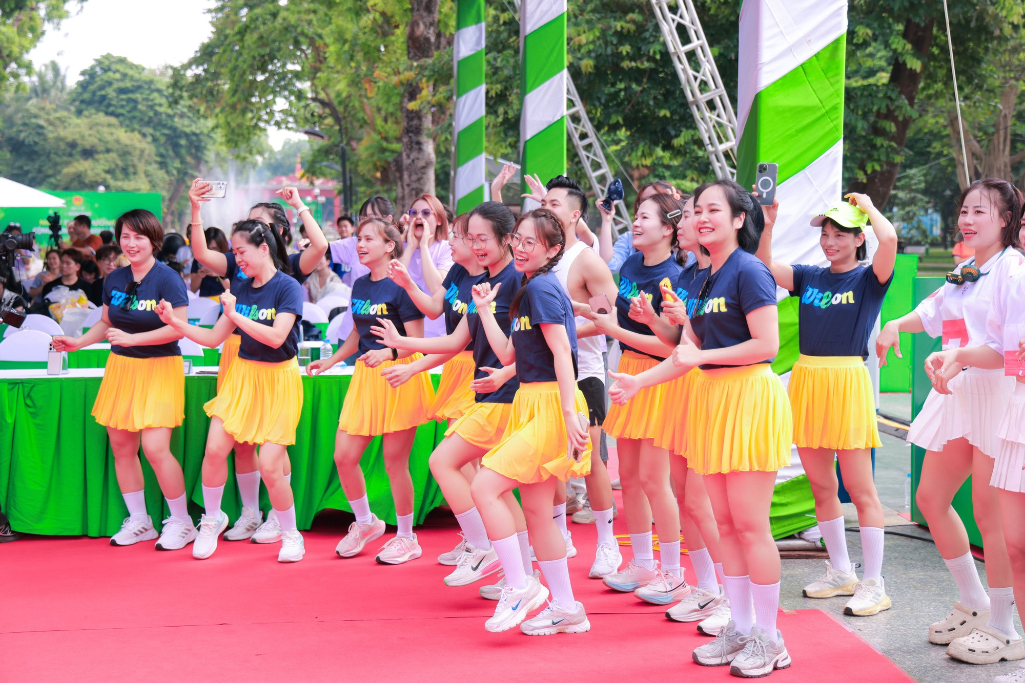 Từ cảnh b&aacute;o của WHO đến s&acirc;n chơi &lsquo;Ng&agrave;y Dinh dưỡng cộng đồng&rsquo;: Herbalife Việt Nam tiếp sức người trẻ x&oacute;a bỏ nạn lười vận động - Ảnh 6.