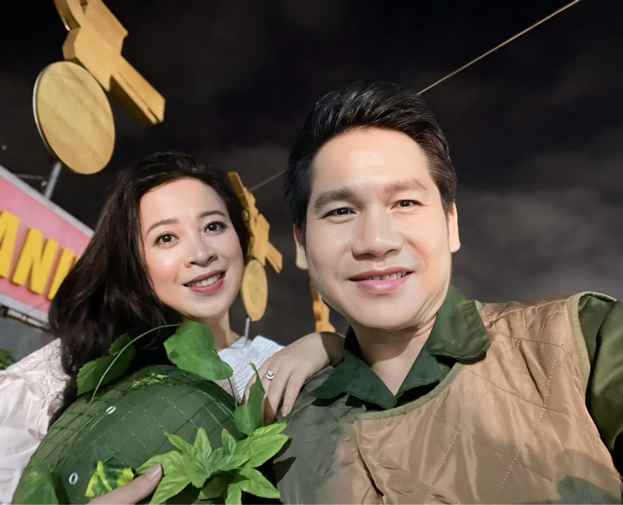 Nhan sắc vợ vừa đẹp, vừa giỏi của 