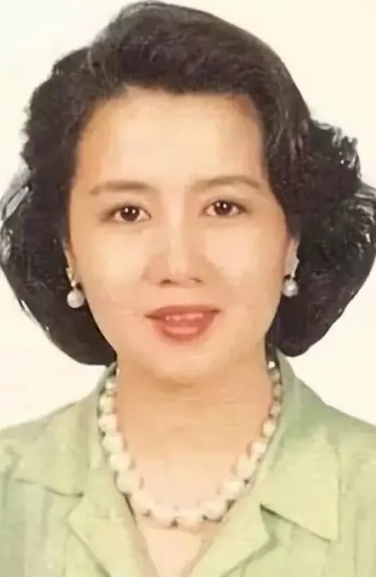 B&aacute;u vật ngọc trai của Hề Mộng Dao tại đ&aacute;m cưới địa chấn showbiz 2026 - Ảnh 2.
