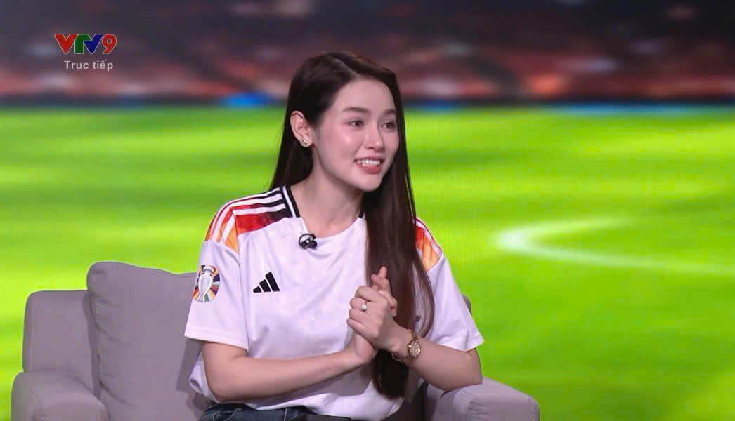 G&aacute;i đẹp Đắk Lắk check - in World Cup 2026 ở Mỹ: Cuộc sống sang chảnh v&agrave; đam m&ecirc; b&oacute;ng đ&aacute; - Ảnh 7.