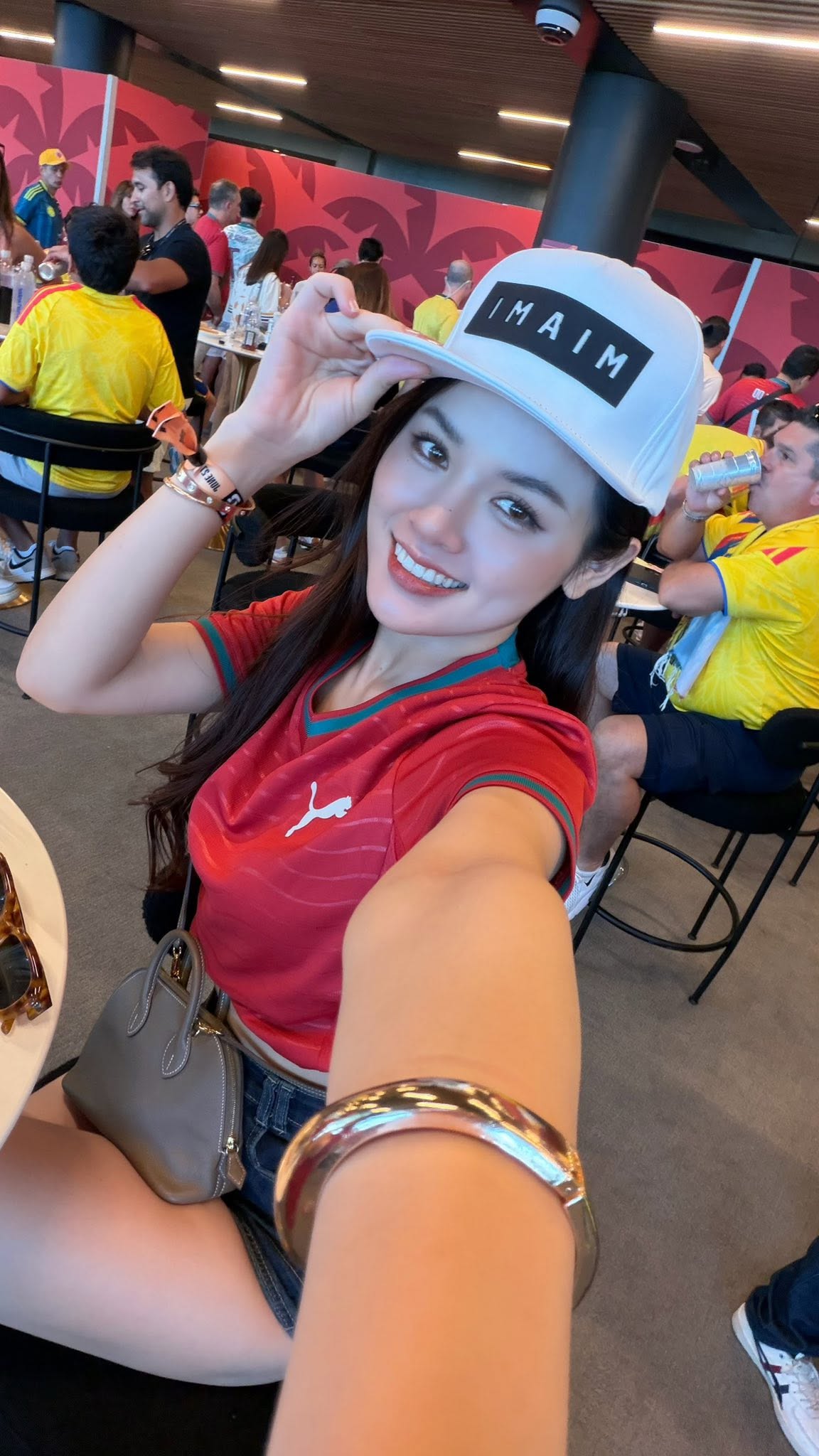 G&aacute;i đẹp Đắk Lắk check - in World Cup 2026 ở Mỹ: Cuộc sống sang chảnh v&agrave; đam m&ecirc; b&oacute;ng đ&aacute; - Ảnh 5.