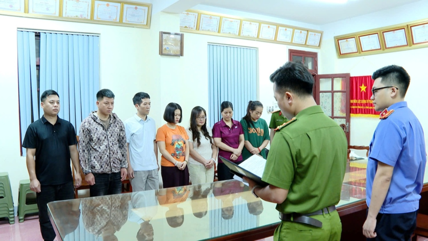 Khởi tố Vũ Duy Hưng c&ugrave;ng 6 nh&acirc;n vi&ecirc;n tham &ocirc; t&agrave;i sản tại điểm di t&iacute;ch Tam Thanh - Ảnh 1.