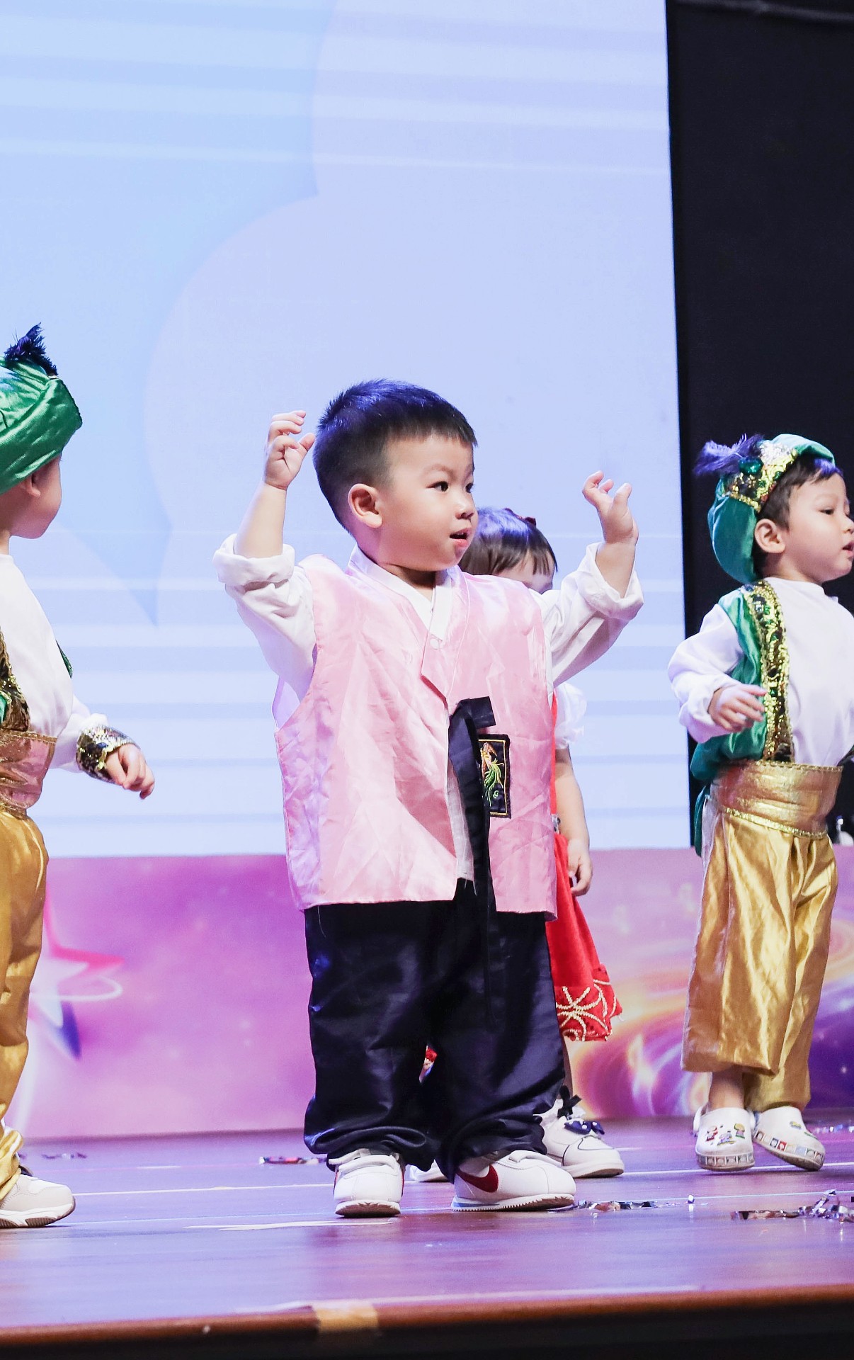 Quang Hải v&agrave; Chu Thanh Huyền tự h&agrave;o về con trai Lido: Học ph&iacute; 200 triệu / năm - Ảnh 3.