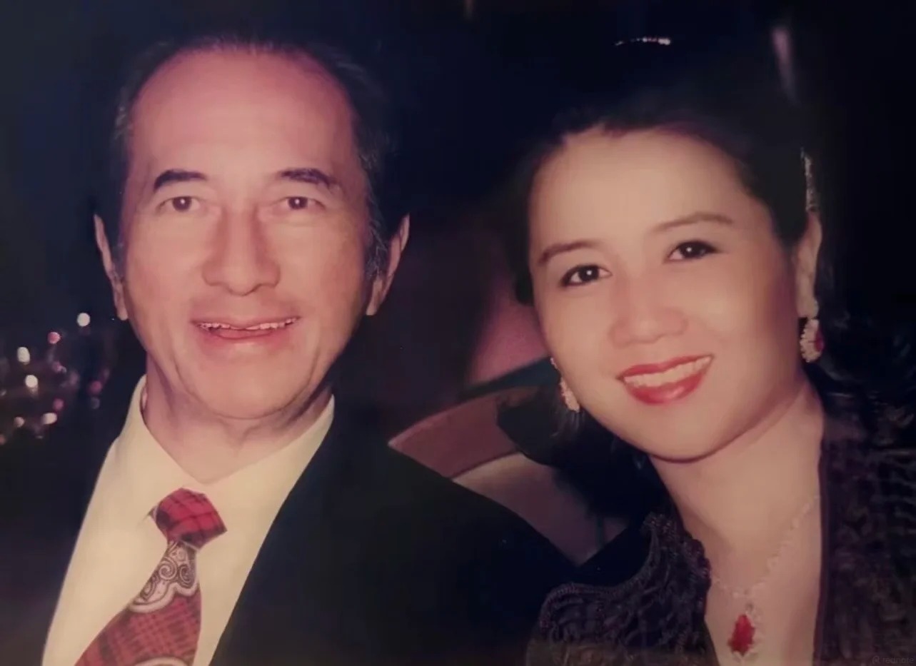 Sau đám cưới Hề Mộng Dao, dân tình truy tìm viên hồng ngọc 