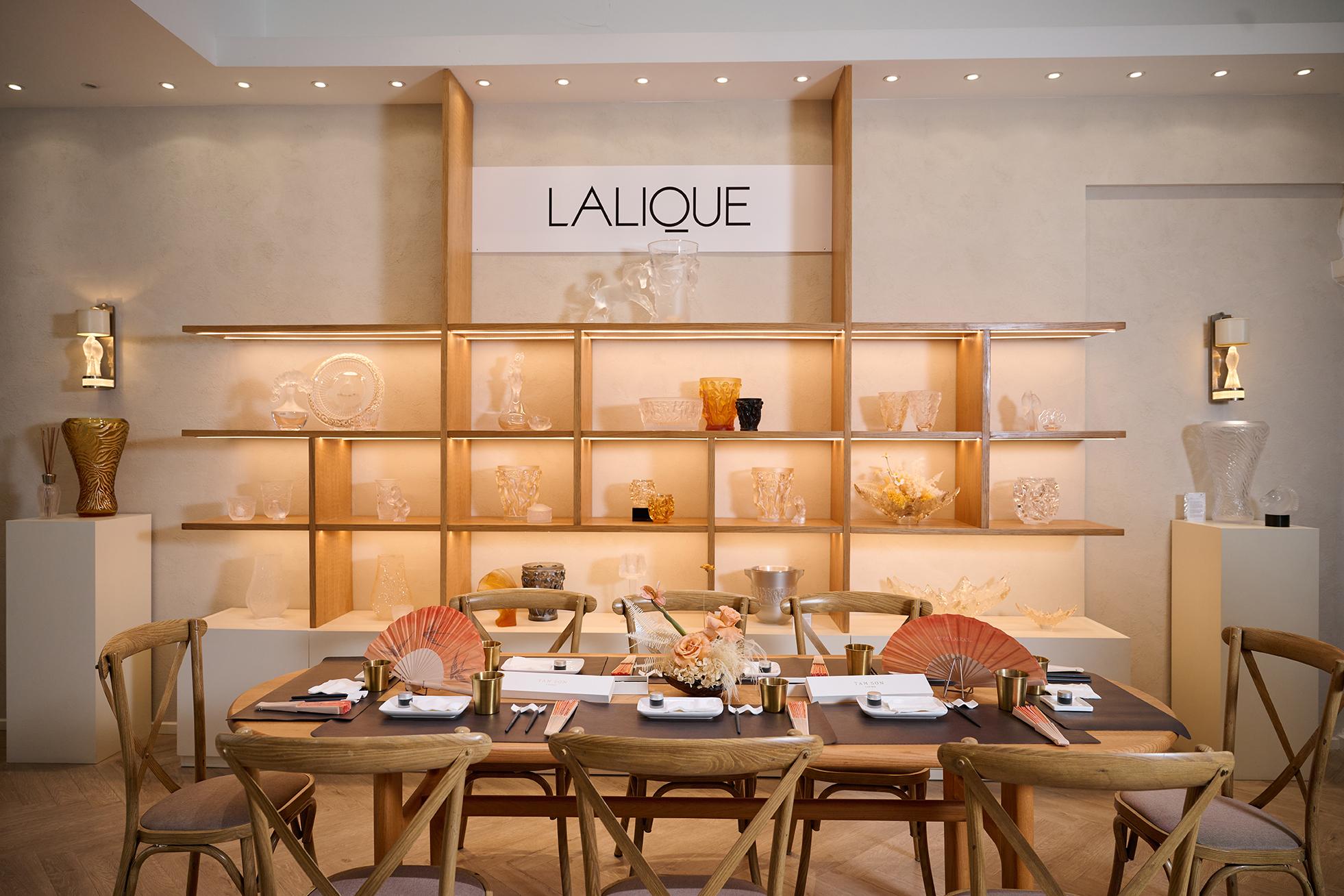 C&ugrave;ng Lalique 