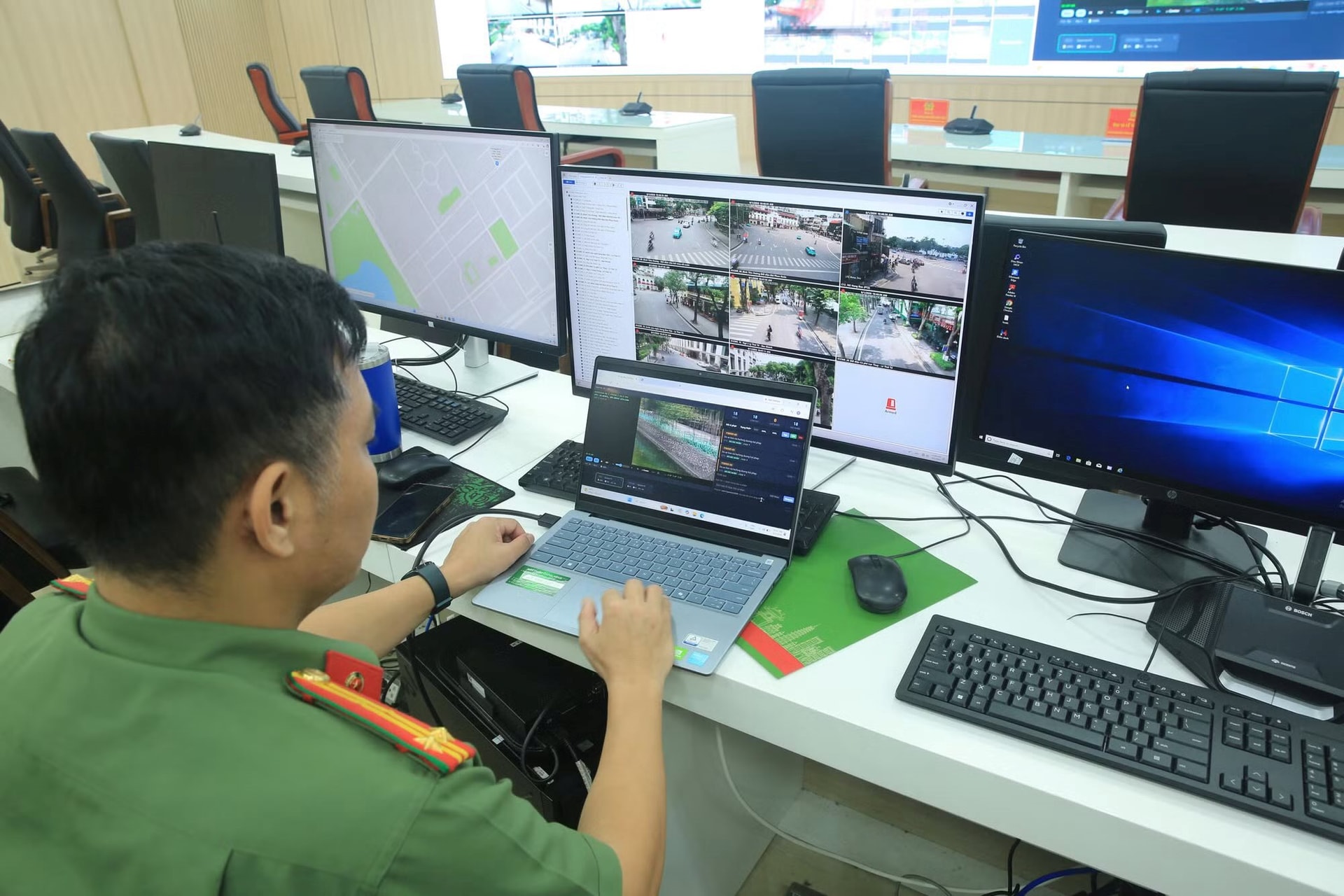 C&ocirc;ng an H&agrave; Nội thử nghiệm UAV tuần tra tr&ecirc;n kh&ocirc;ng năm 2026 , c&ocirc;ng nghệ gi&aacute;m s&aacute;t hiện đại - Ảnh 3.