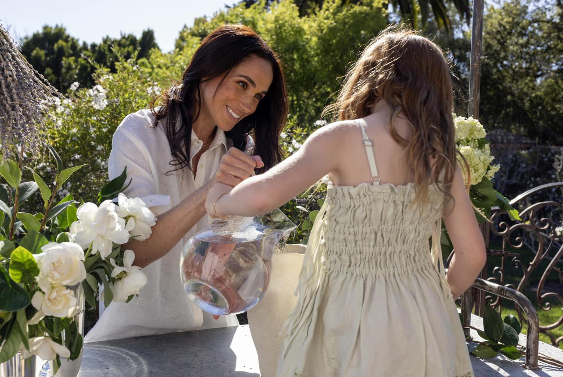 Meghan chia sẻ ảnh hiếm của C&ocirc;ng ch&uacute;a Lilibet tr&ograve;n 5 tuổi đầy &yacute; nghĩa - Ảnh 4.