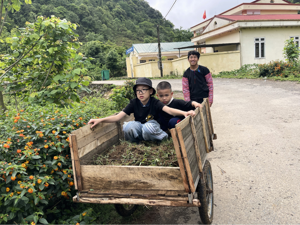 Cha con vạn dặm: BTV Sơn T&ugrave;ng dạy con biết ơn từ những điều b&igrave;nh dị nhất- Ảnh 4.