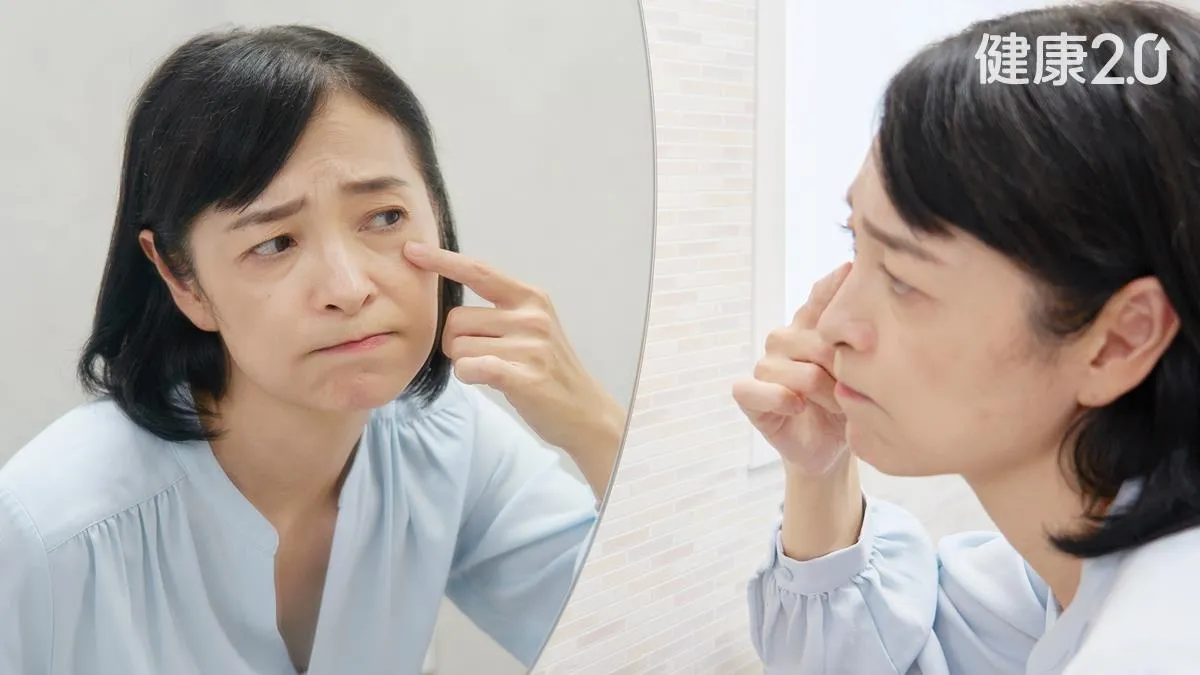 Ngủ đủ giấc vẫn mệt mỏi, gi&agrave; nua: B&aacute;c sĩ cảnh b&aacute;o "ăn loại thực phẩm n&agrave;y c&oacute; thể g&acirc;y ra t&igrave;nh trạng m&aacute; h&oacute;p v&agrave; da chảy xệ"- Ảnh 1.