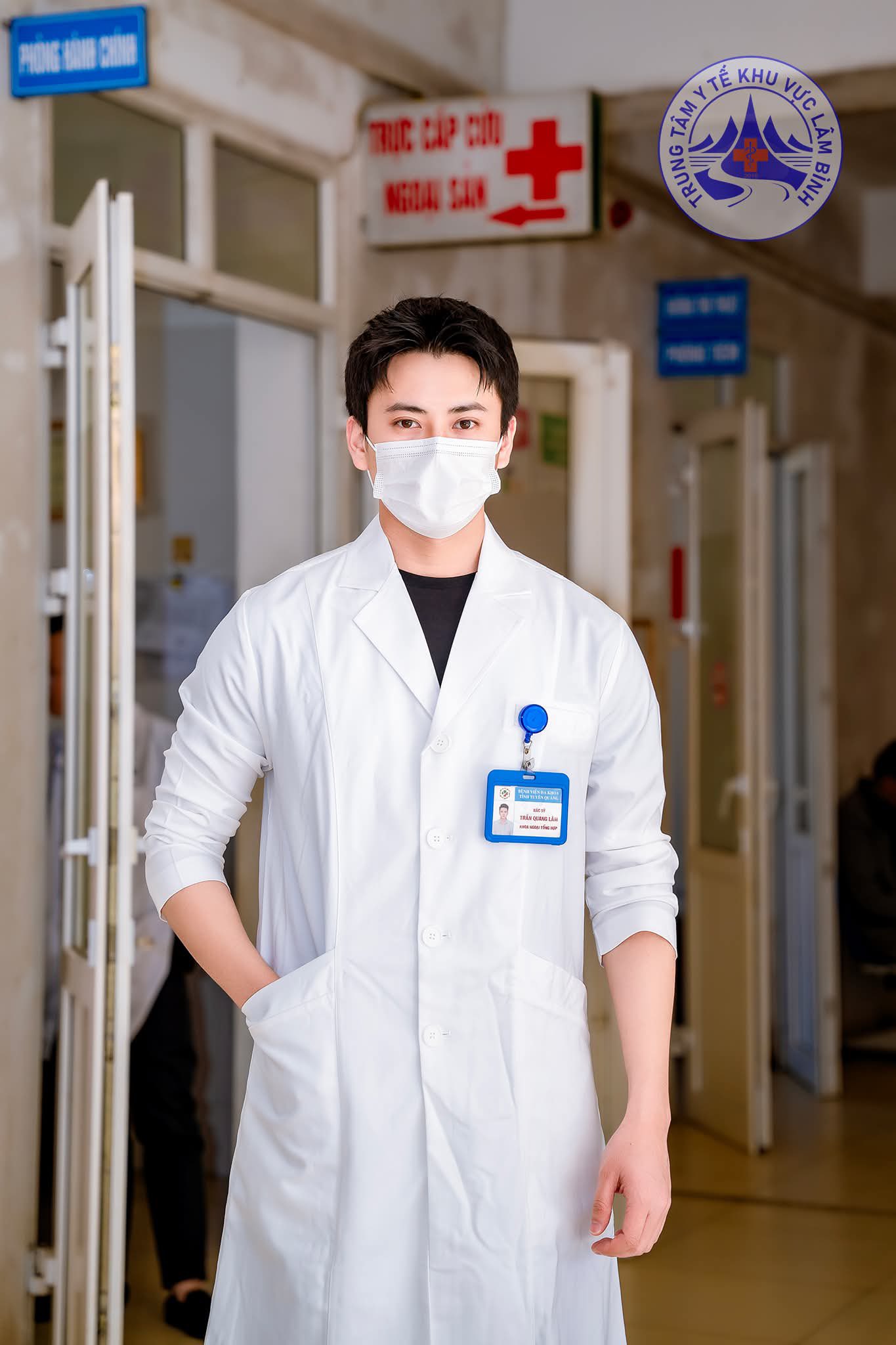 B&aacute;c sĩ cao 1m80 đẹp trai g&acirc;y sốt tr&ecirc;n fanpage Th&ocirc;ng tin Ch&iacute;nh phủ - Ảnh 4.