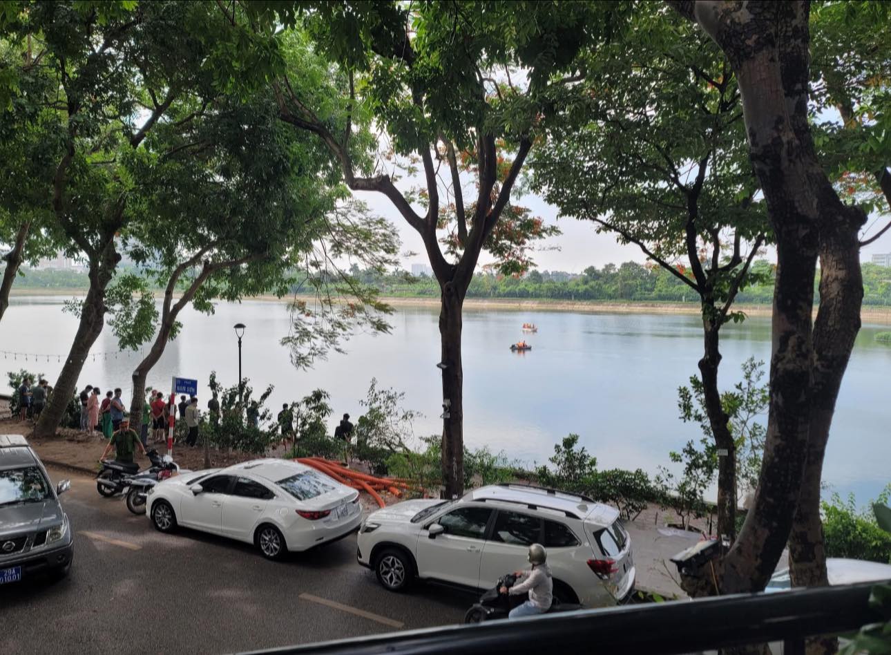 H&agrave; Nội: Vụ nam sinh lớp 11 đuối nước thương t&acirc;m ở hồ Linh Đ&agrave;m năm 2026 - Ảnh 1.
