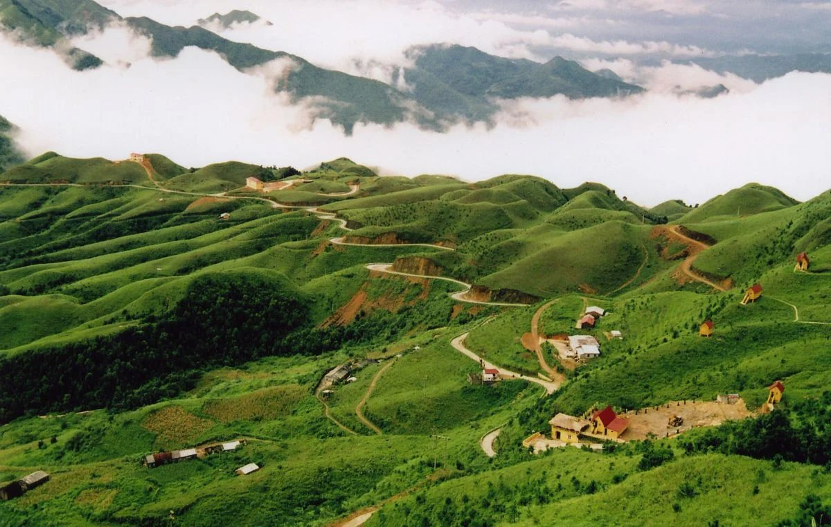 Kh&aacute;m ph&aacute; Mẫu Sơn - nơi lạnh nhất Việt Nam với băng tuyết hiếm c&oacute; - Ảnh 1.