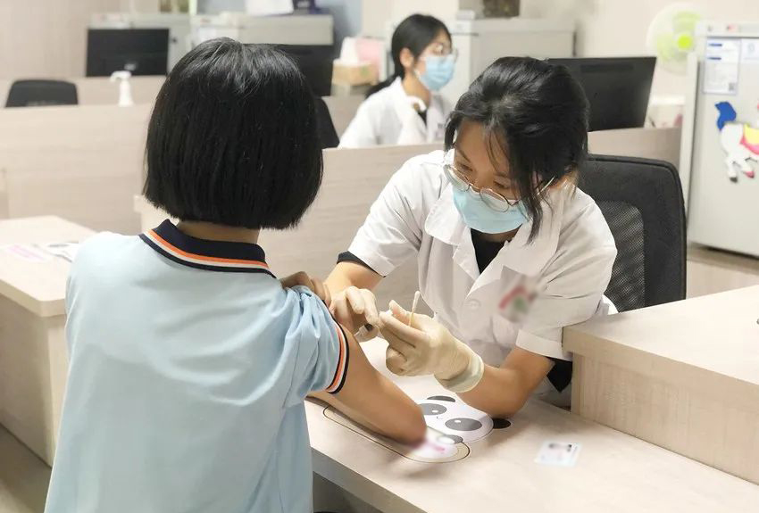 Ph&aacute;t hiện mắc loạt bệnh x&atilde; hội, ch&agrave;ng trai 21 tuổi d&ugrave;ng app hẹn h&ograve; l&agrave;m 1 việc khiến ai cũng r&ugrave;ng m&igrave;nh - Ảnh 4.