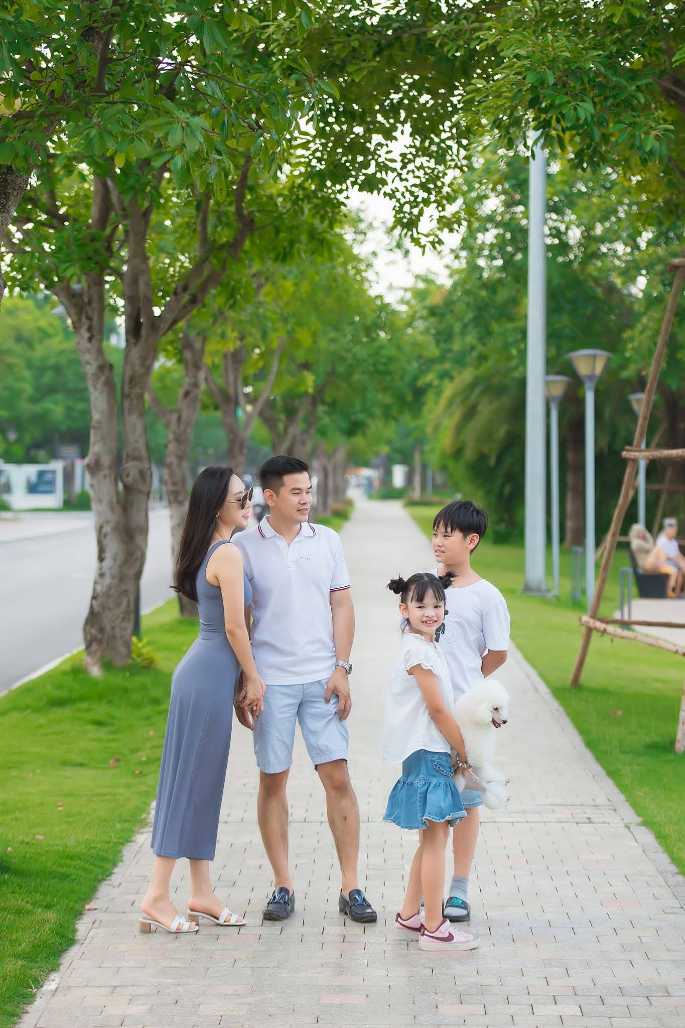 Được chồng y&ecirc;u chiều suốt 16 năm h&ocirc;n nh&acirc;n, ph&uacute; b&agrave; Long Bi&ecirc;n tiết lộ ti&ecirc;u ch&iacute; chọn chồng: C&oacute; một điều rất kh&oacute; giả tạo- Ảnh 5.