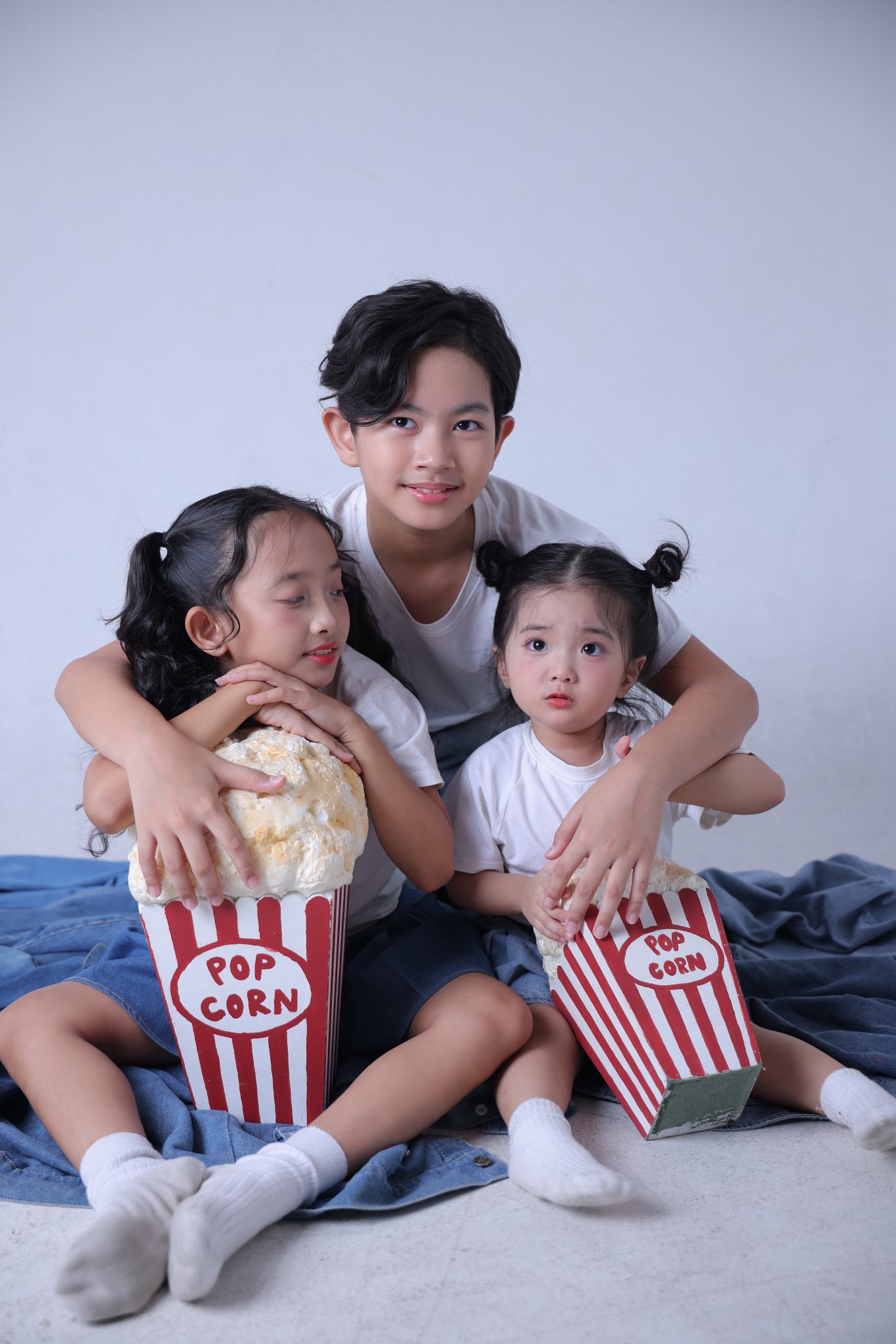 Kh&aacute;nh Thi v&agrave; Phan Hiển chia sẻ mối quan hệ bằng mặt kh&ocirc;ng bằng l&ograve;ng của c&aacute;c con trong gia đ&igrave;nh - Ảnh 2.