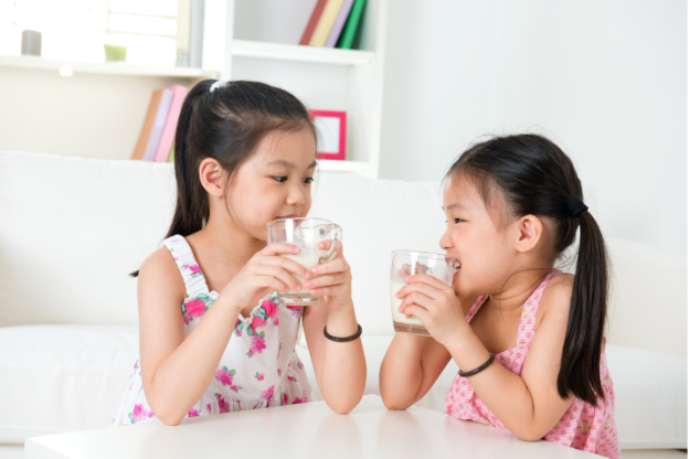 B&aacute;nh quy sữa D-MAXX Marie &ndash; Giải ph&aacute;p bổ sung vitamin D tiện lợi được chuy&ecirc;n gia khuy&ecirc;n d&ugrave;ng hỗ trợ trẻ ph&aacute;t triển chiều cao - Ảnh 1.