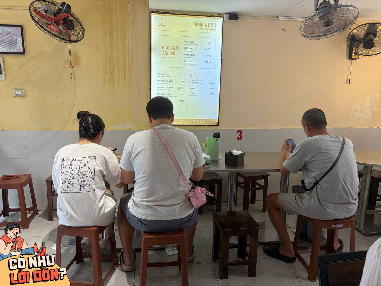 Miến lươn Ch&acirc;n Cầm 40 năm: Địa chỉ Bib Gourmand Michelin 2025 tại H&agrave; Nội - Ảnh 8.