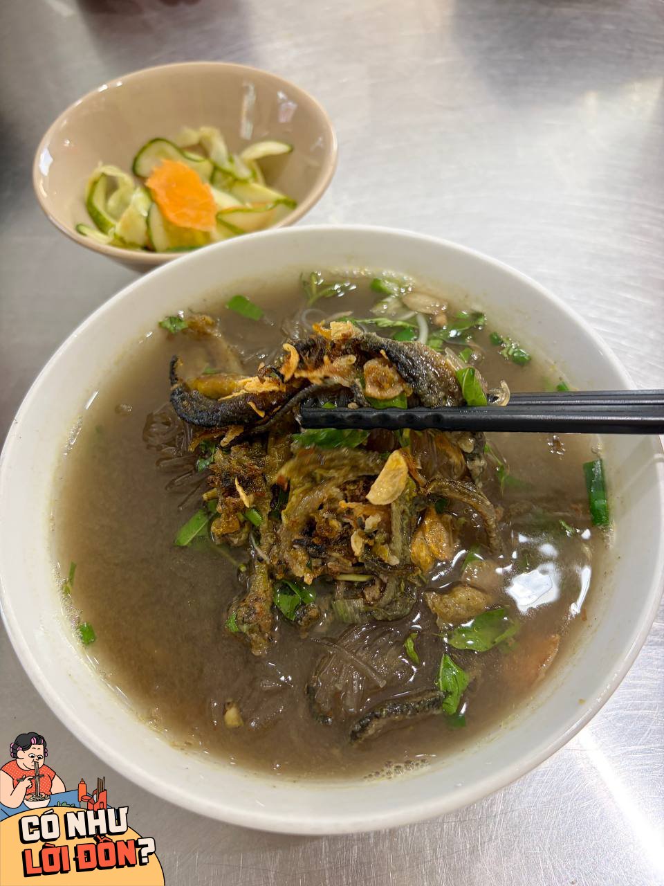 Miến lươn Ch&acirc;n Cầm 40 năm: Địa chỉ Bib Gourmand Michelin 2025 tại H&agrave; Nội - Ảnh 13.