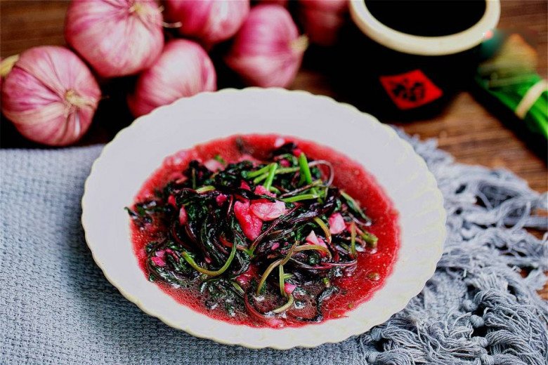 M&ugrave;a h&egrave; ăn g&igrave; vừa m&aacute;t vừa bổ? Đ&acirc;y l&agrave; 3 loại rau được v&iacute; như 