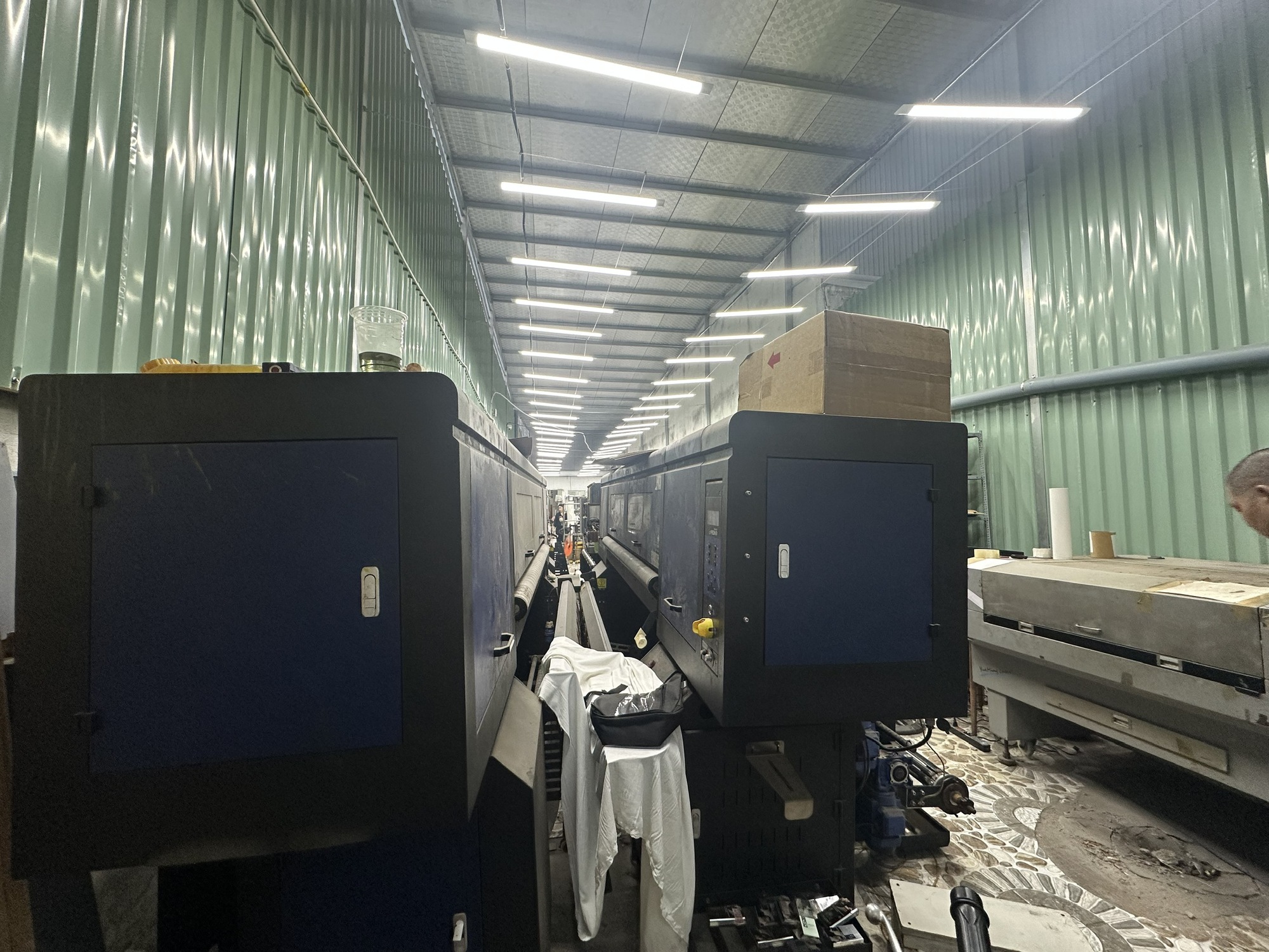 C&ocirc;ng an TPHCM khởi tố chủ sở hữu thương hiệu vải &aacute;o d&agrave;i Đất L&agrave;nh - Ảnh 5.