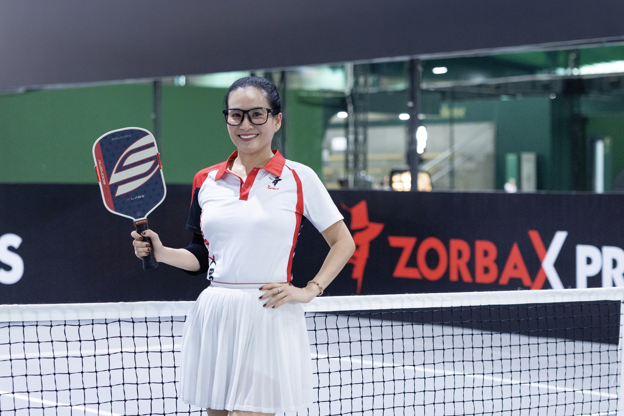 Hương Giang tất bật sau khi về nước, ra s&acirc;n đấu pickleball c&ugrave;ng Minh Hằng, Bảo Thy  - Ảnh 3.